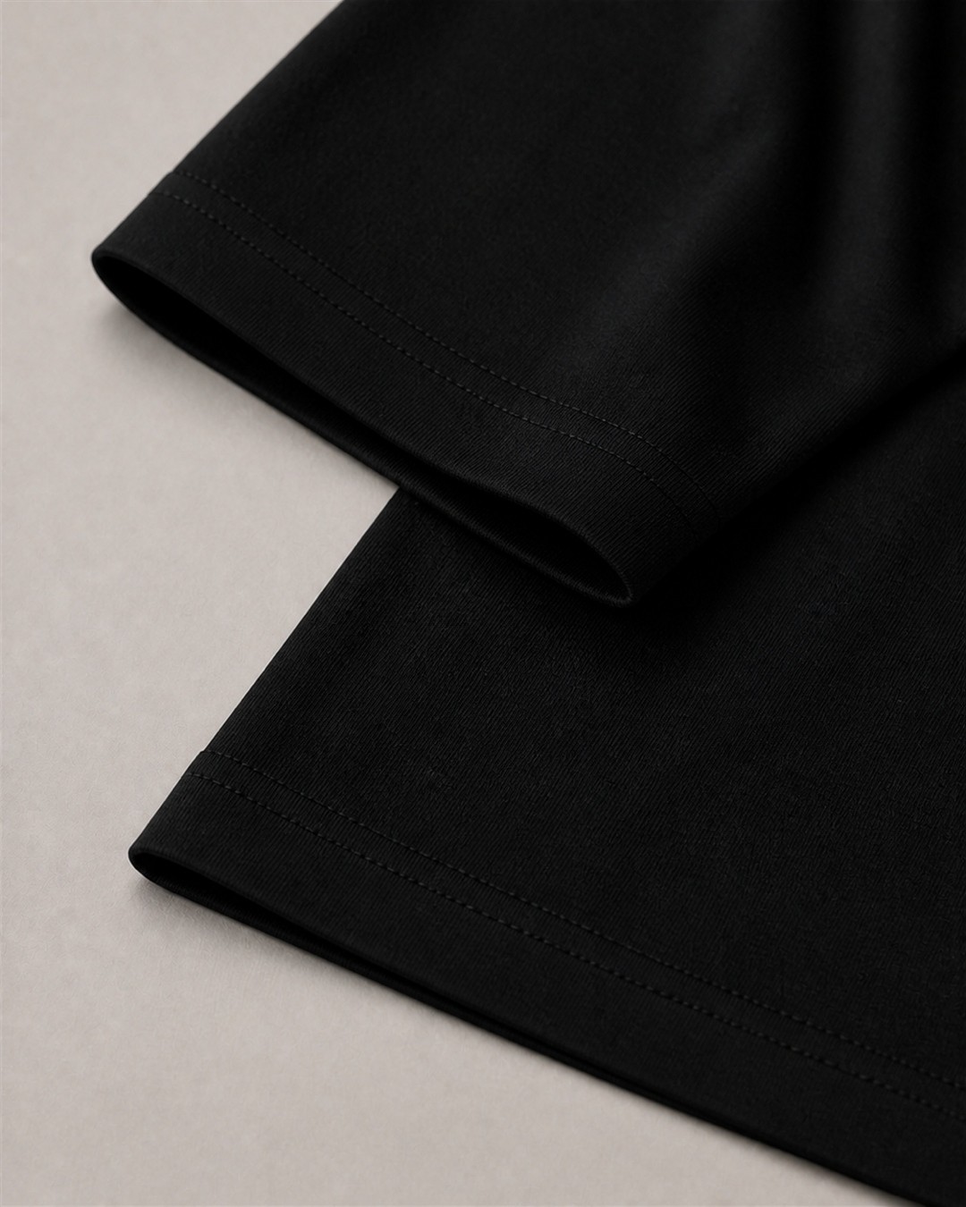 圆领衫-96T-袖口下摆双针细节.jpg